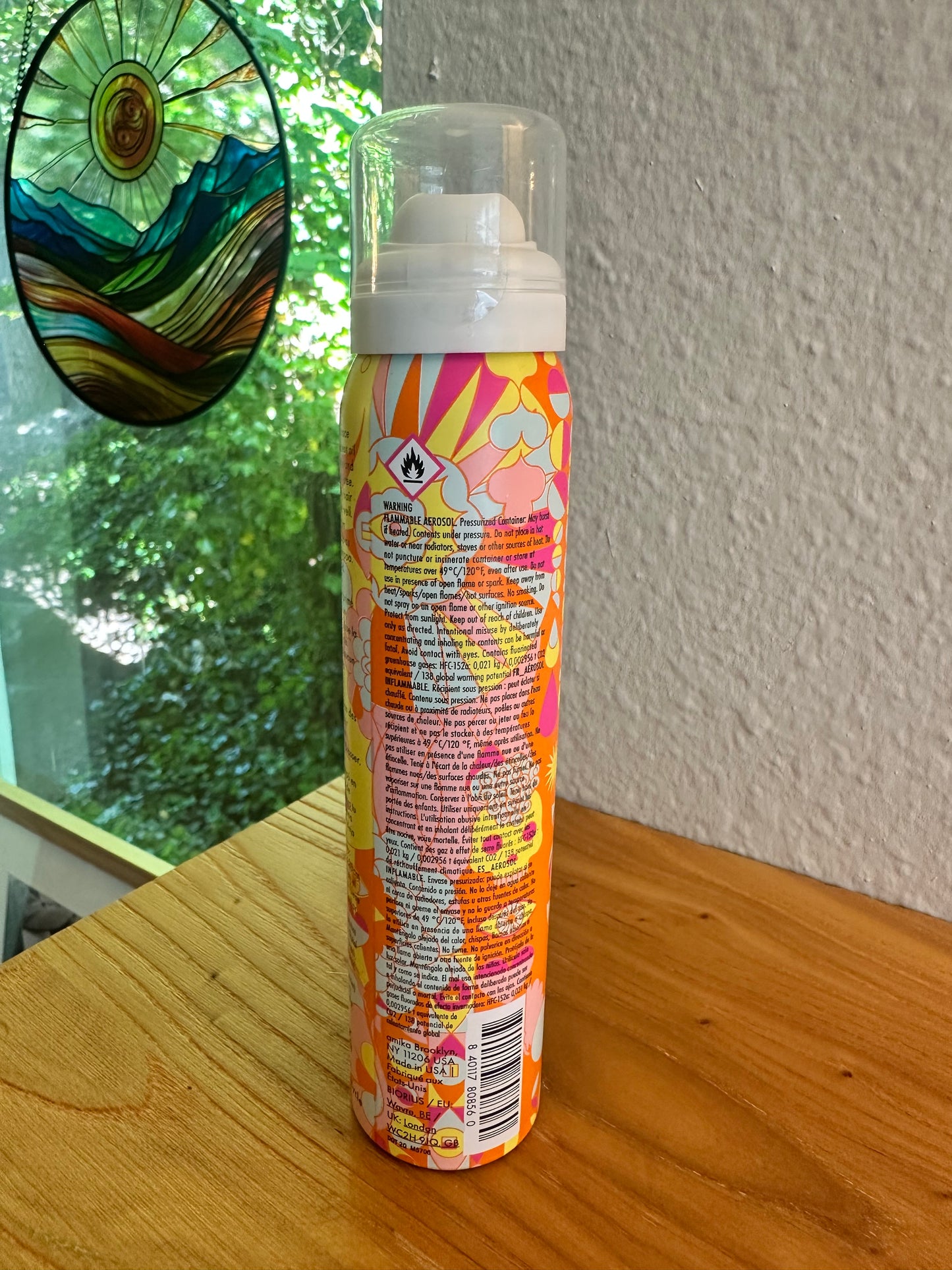 Amika perk up
dry shampoo