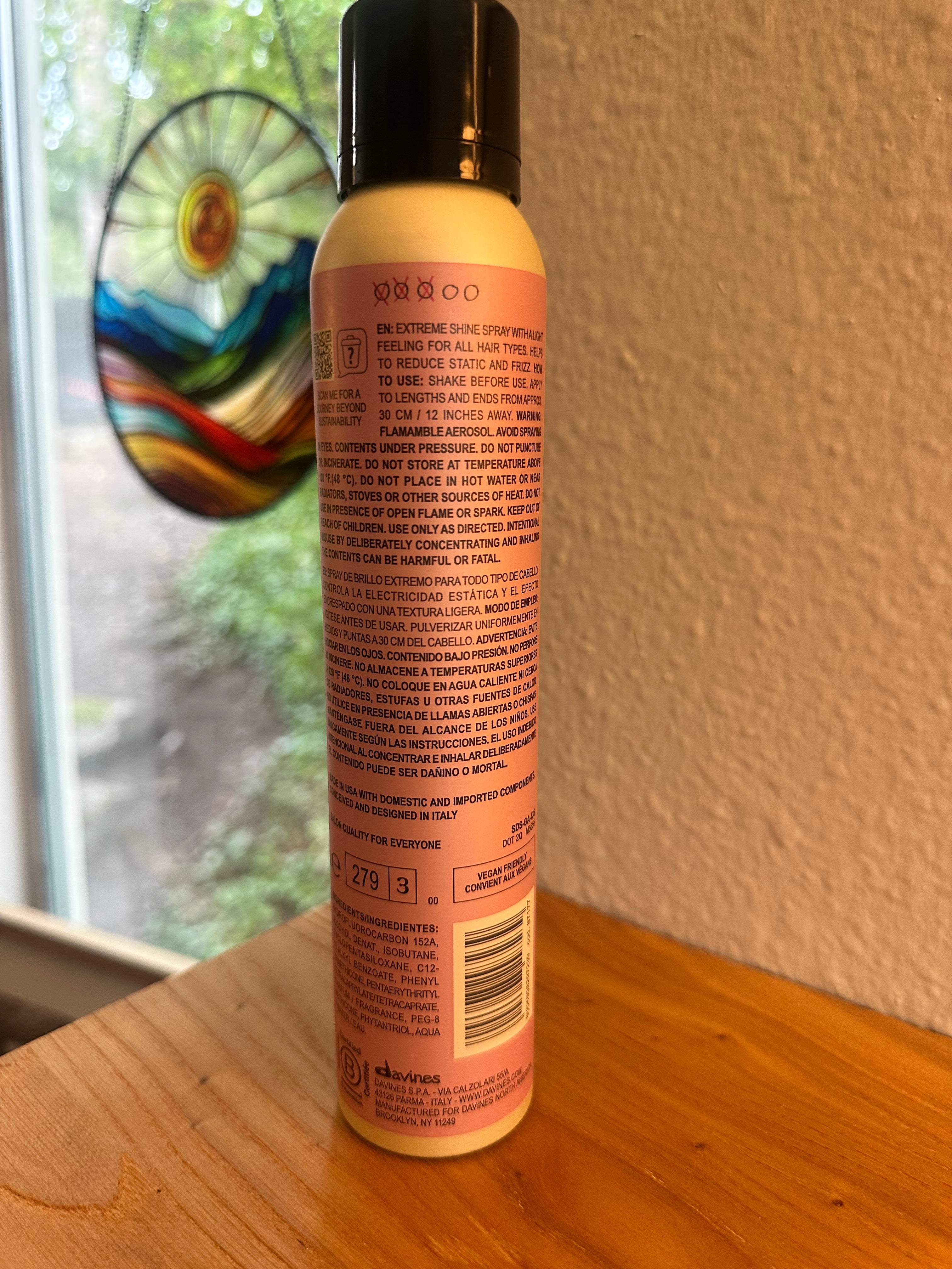 Davines MORE INSIDE
This Is A Shimmering Mist
Shine mist for hair