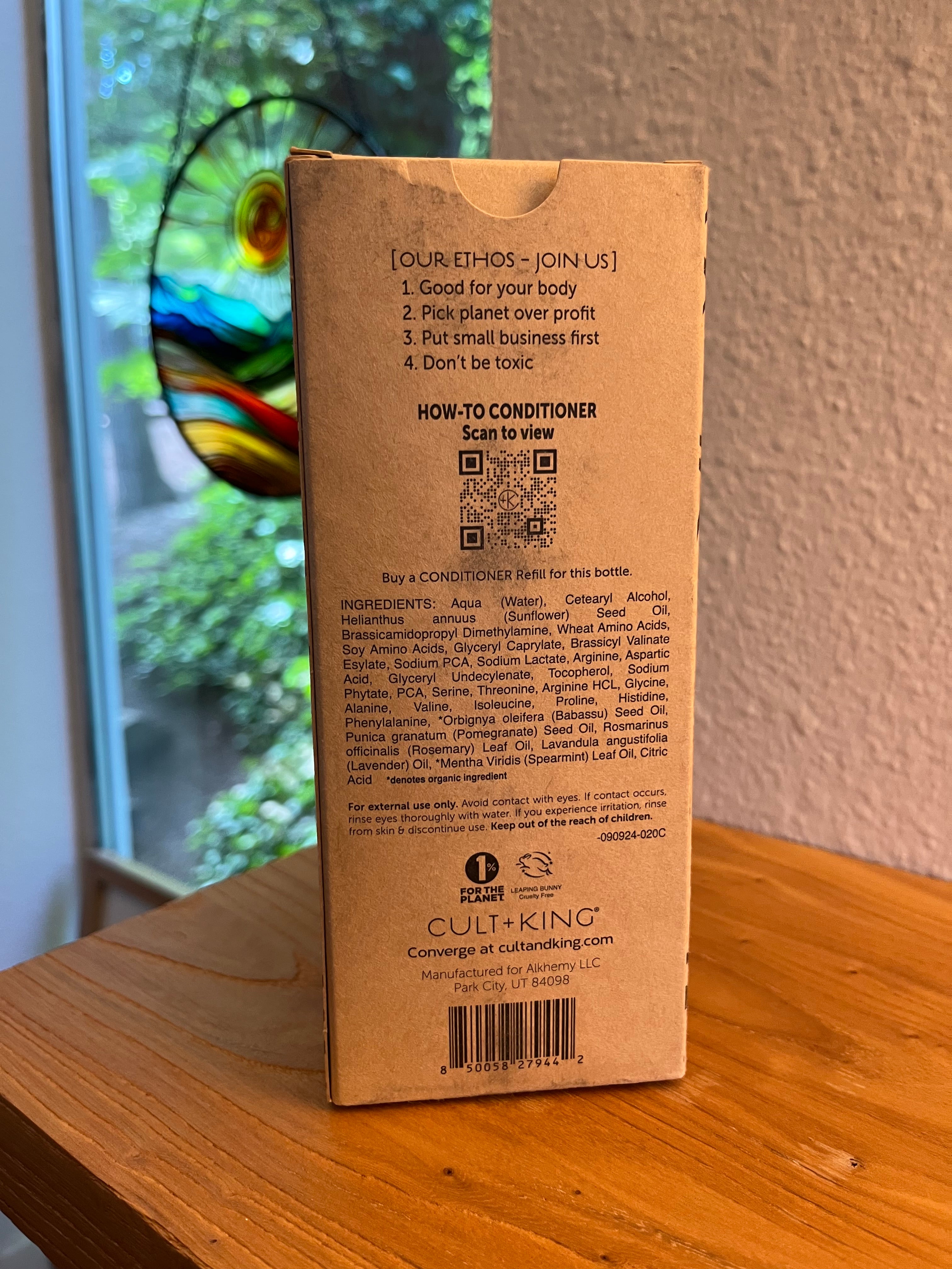 CULT + KING THE STAR-FORWARD, EARTH-LOVING, NOURISHING STARDUST CONDITIONER