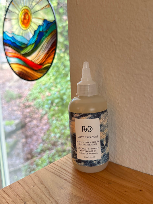 R&Co LOST TREASURE
APPLE CIDER VINEGAR CLEANSING RINSE