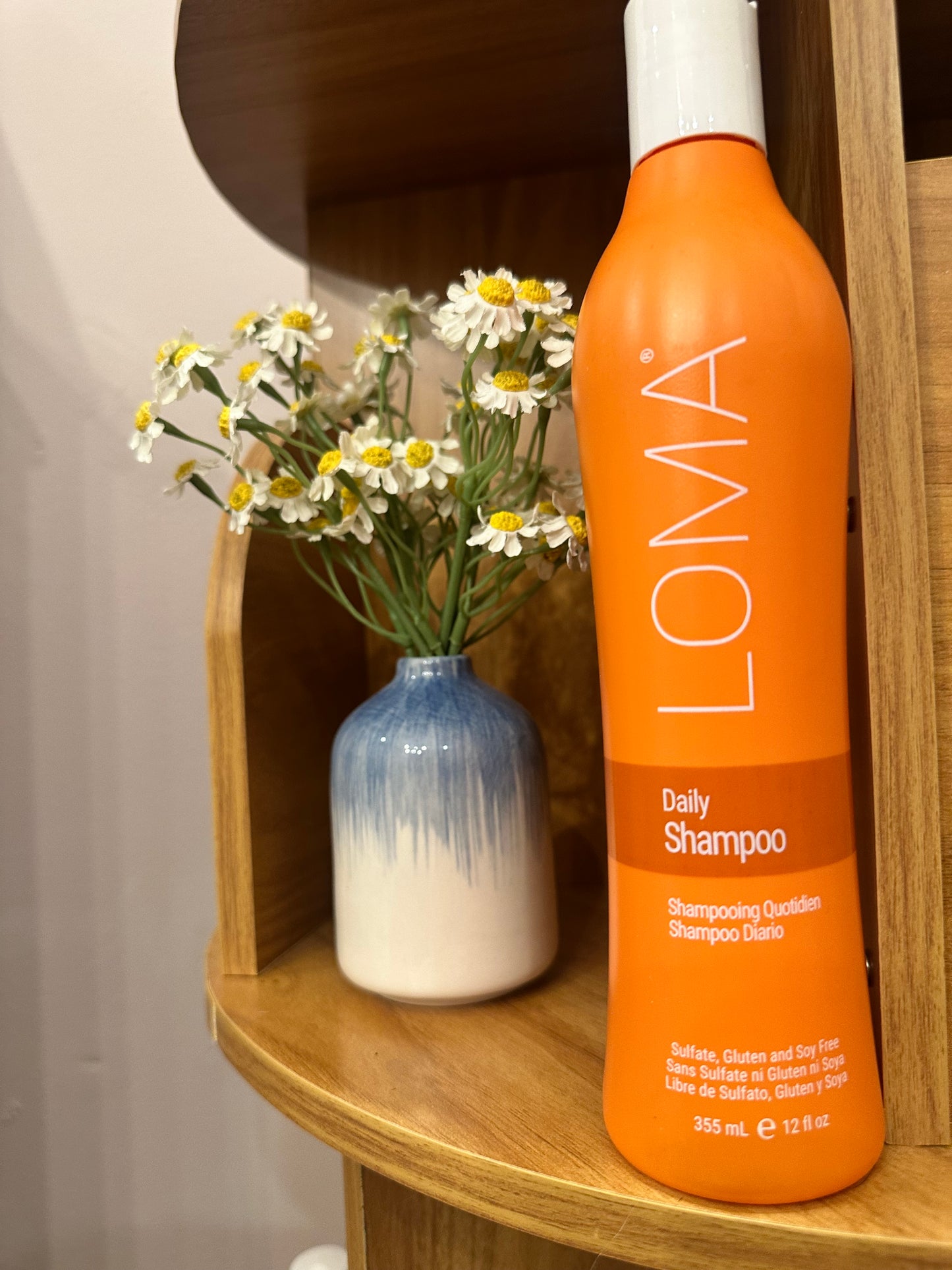 LOMA Daily Shampoo