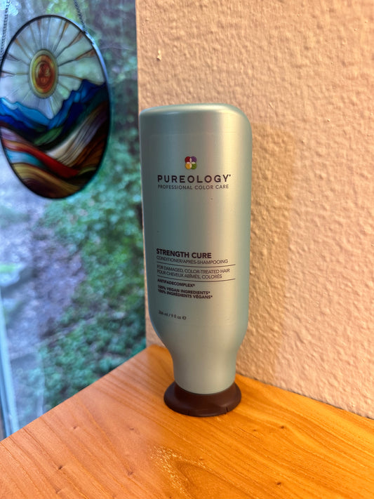 Pureology Strength Cure Conditioner