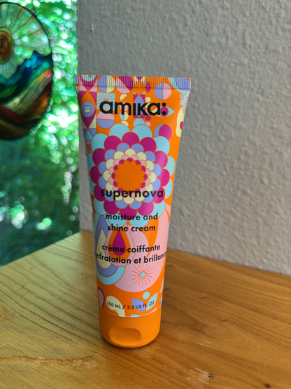 Amika Supernova Moisture & Shine Cream