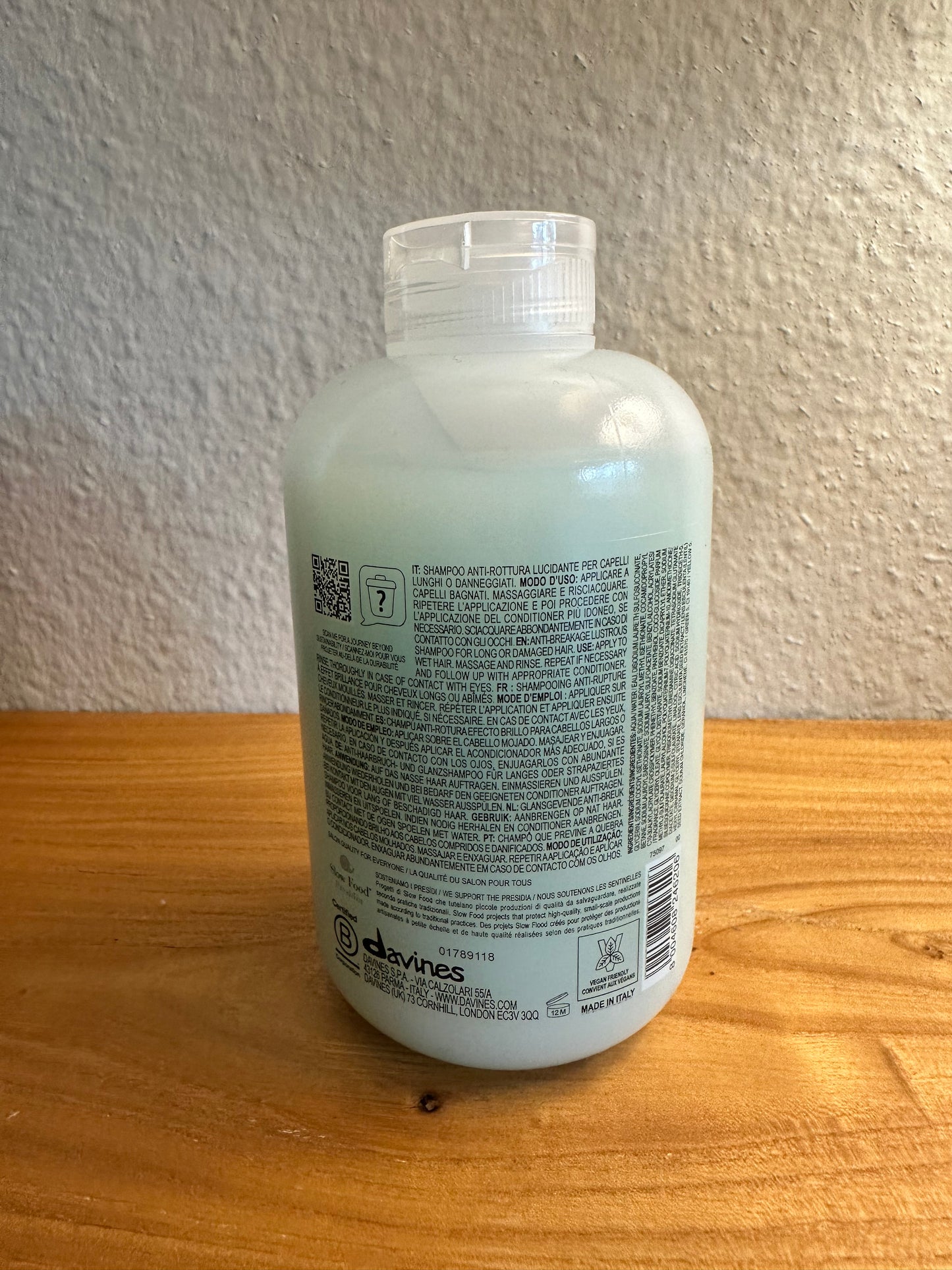 Davines ESSENTIAL HAIRCARE
MELU Shampoo
Anti-breakage shampoo