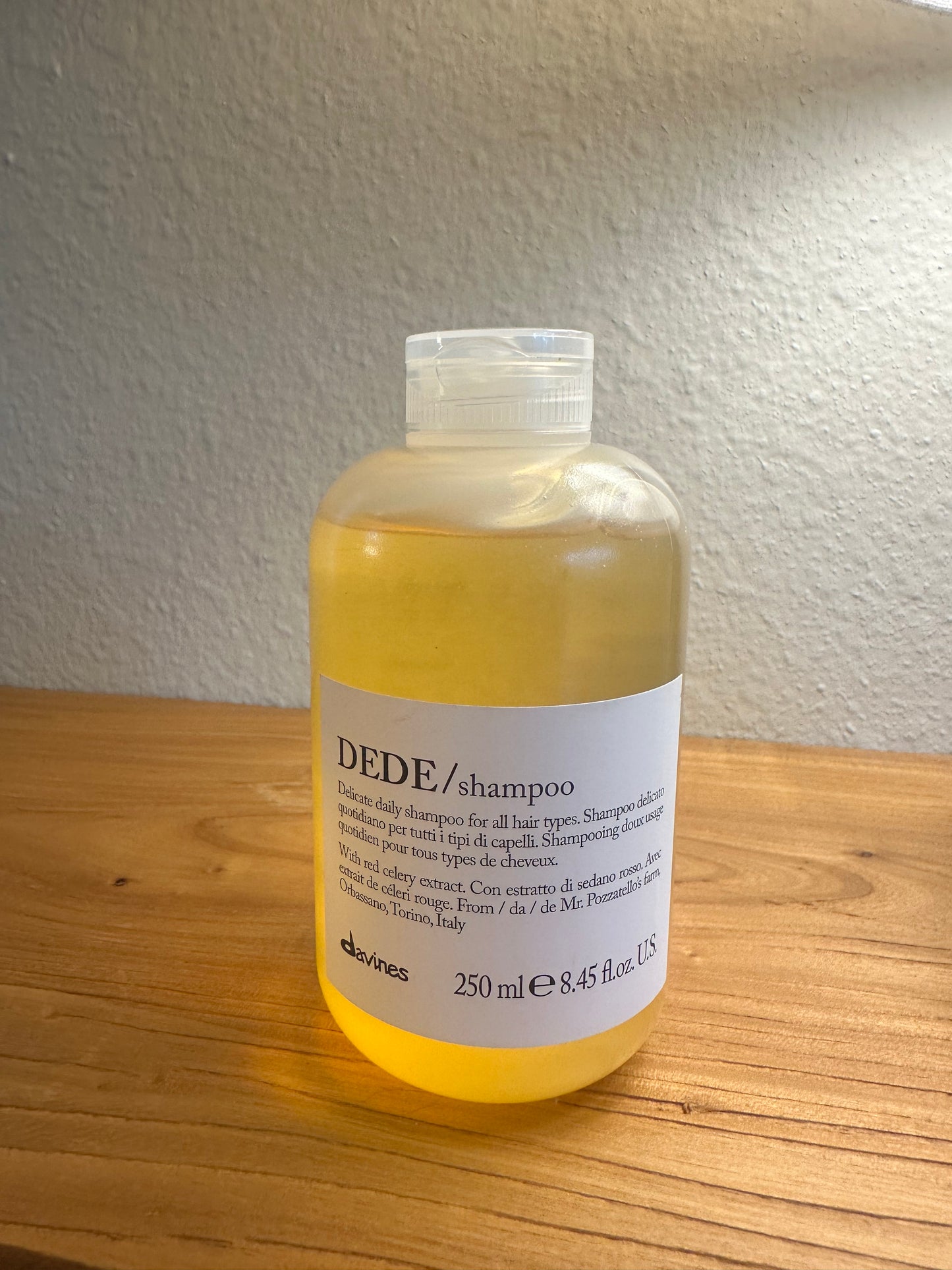 Davines ESSENTIAL HAIRCARE
DEDE Shampoo
Delicate Daily Shampoo