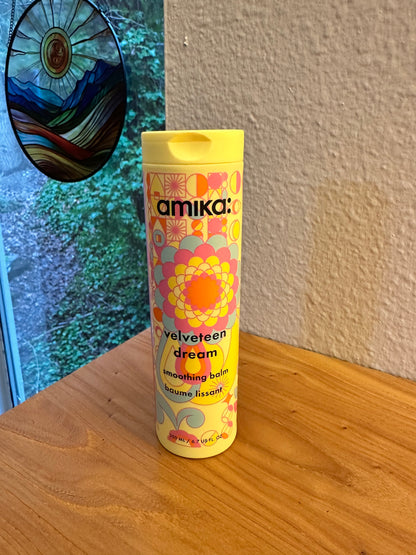Amika Velveteen Dream Smoothing Balm