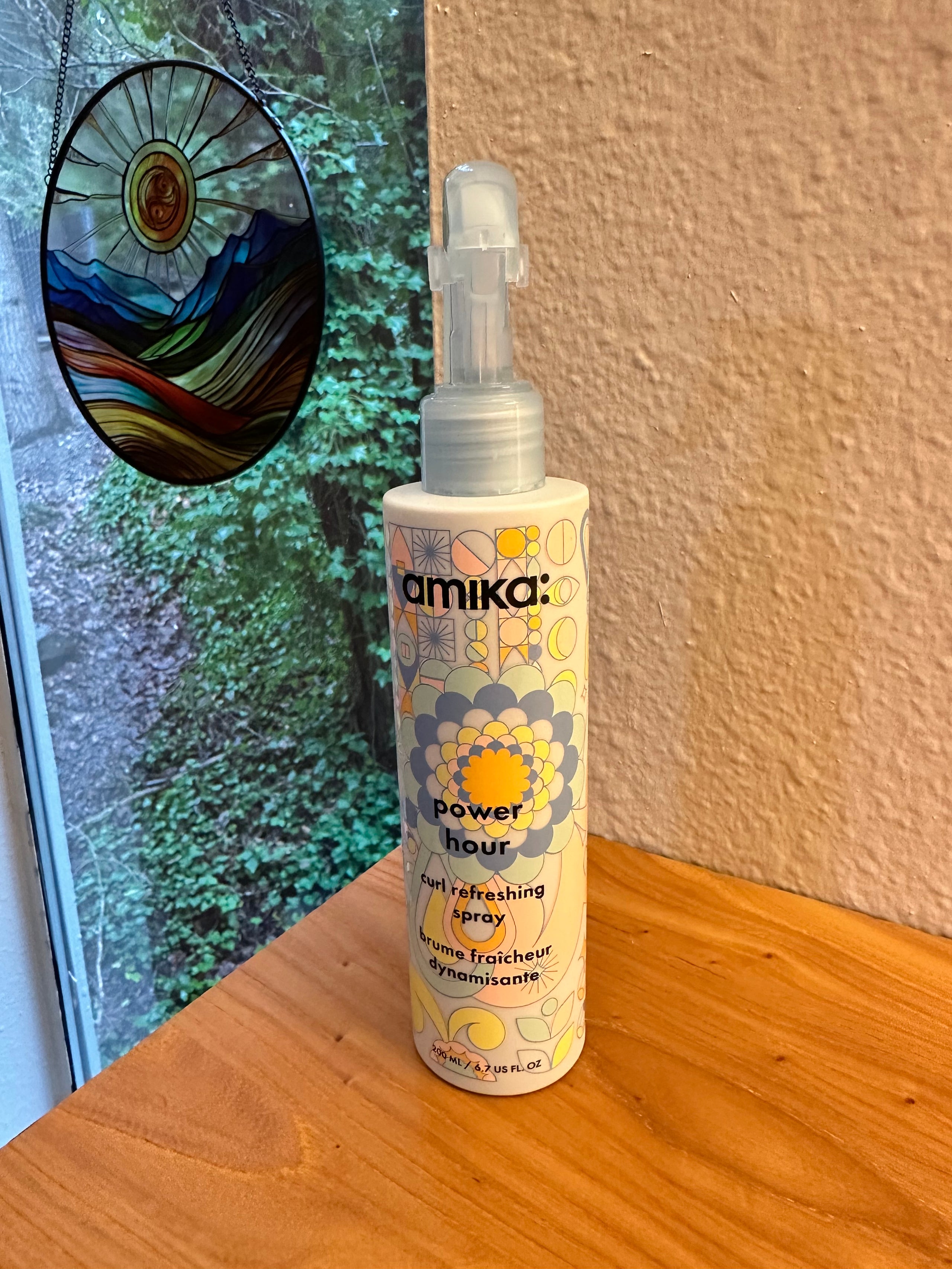 Amika Power Hour Curl Refreshing Spray