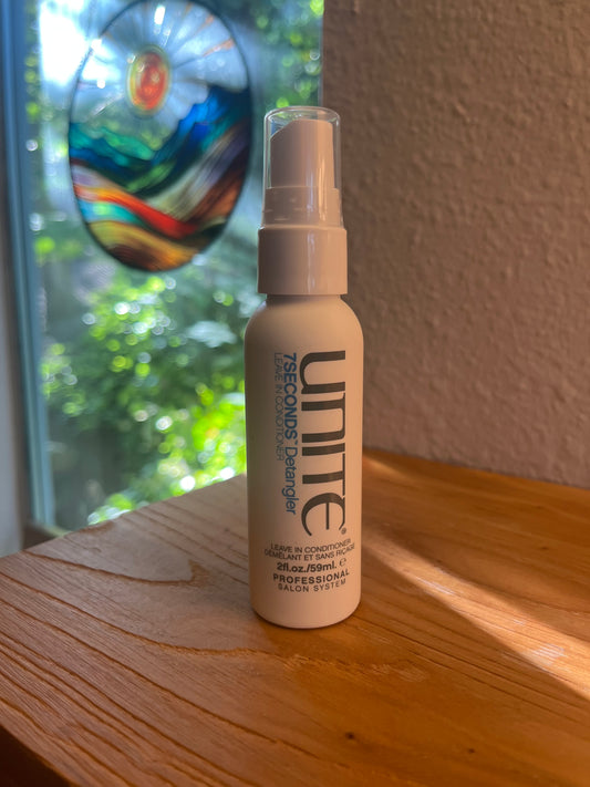 UNITE 7SECONDS Detangler Travel Size 2oz