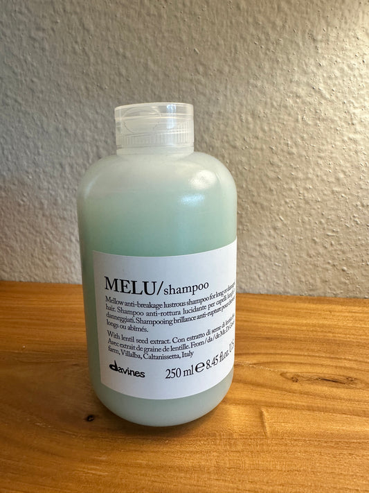 Davines ESSENTIAL HAIRCARE
MELU Shampoo
Anti-breakage shampoo
