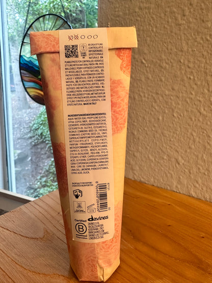 Davines MORE INSIDE
This is a Medium Hold Pliable Paste
Natural finish styling paste