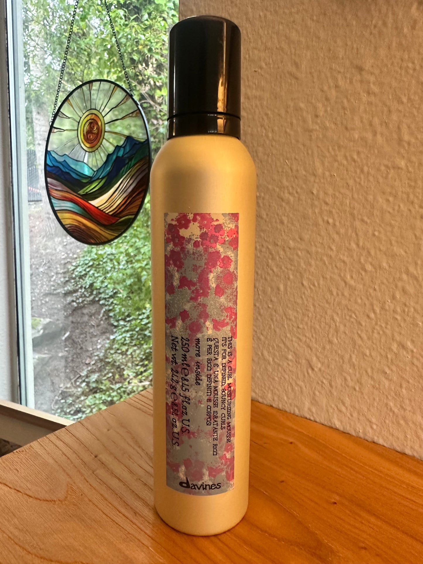 Davines MORE INSIDE
This is a Curl Moisturizing Mousse
Hydrating and defining curl mousse