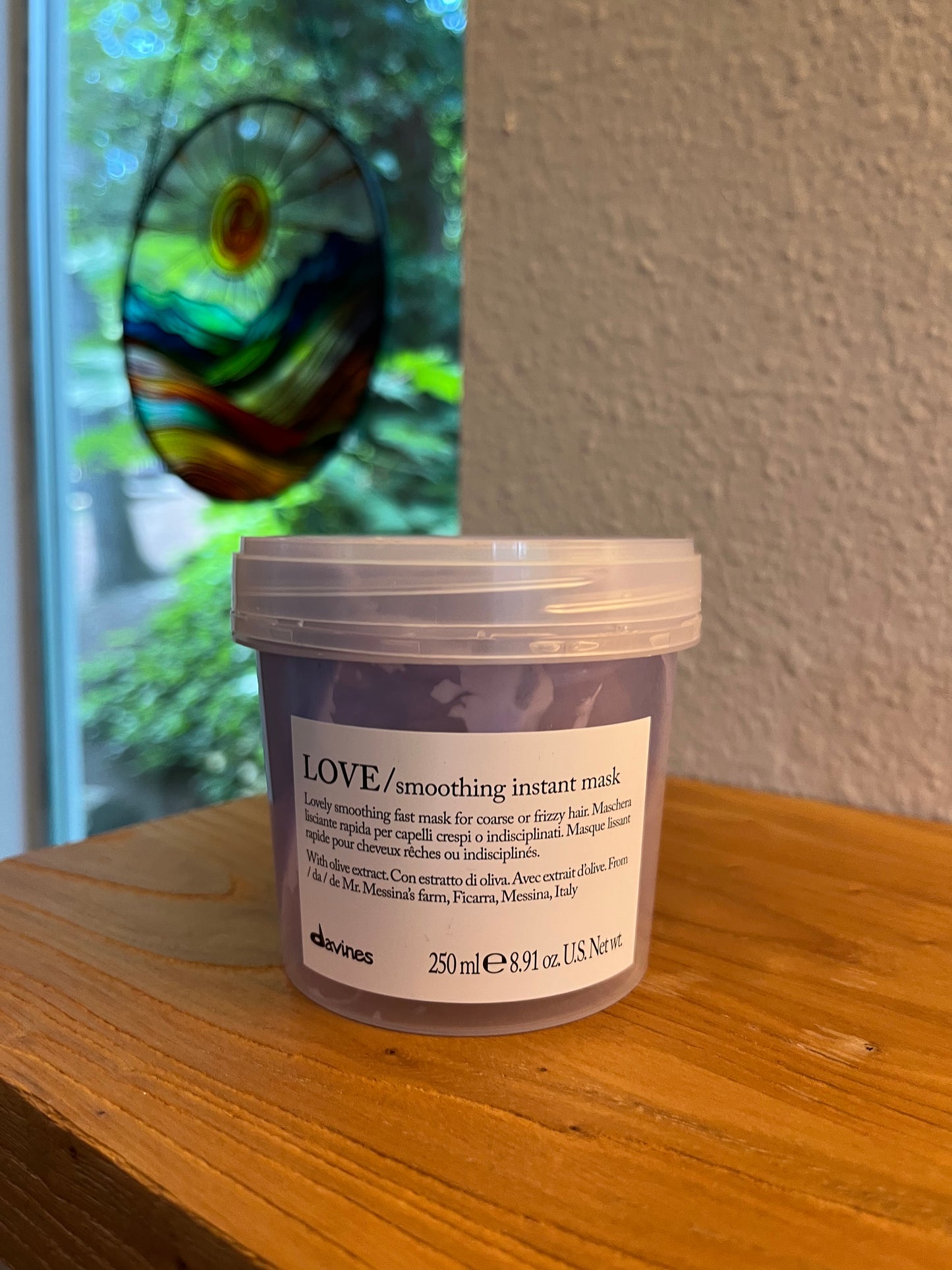 Davines LOVE SMOOTHING Instant Mask
Smoothing fast-acting hair mask for coarse or frizzy hair