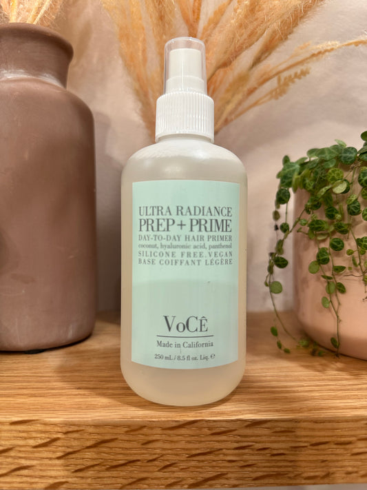 VoCÊ Haircare – Vegan Prep + Prime Blowout Spray | Shine, Style Retention, Heat Protection, Nourishes Hair, Anti-Frizz, Non-Toxic, Cruelty-Free, Vegan Haircare (8.5 oz | 250 ml)