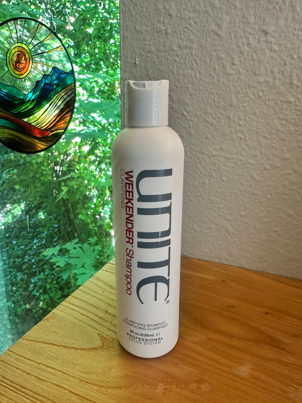 Unite Weekender Clarifying Shampoo