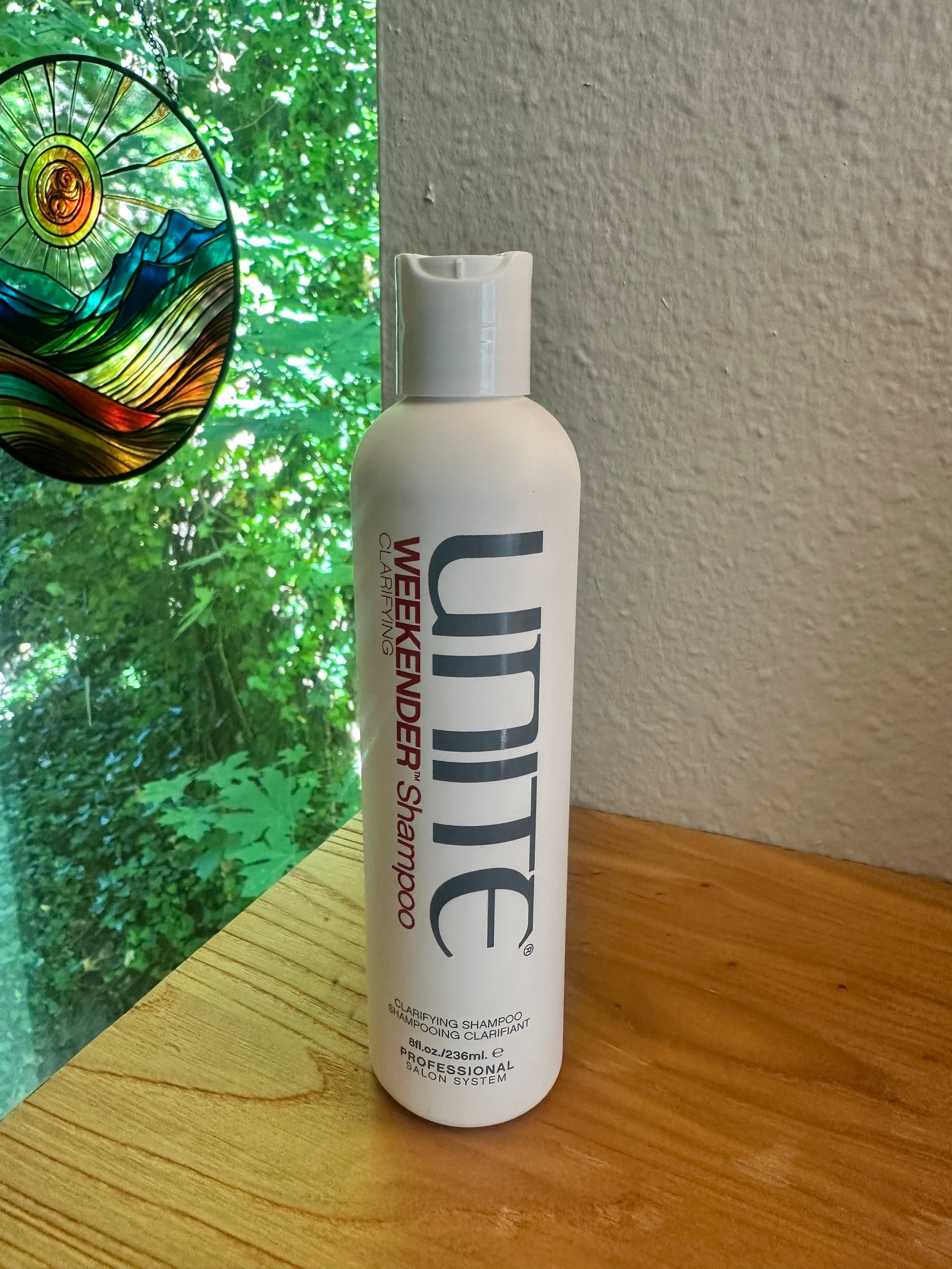 Unite Weekender Clarifying Shampoo