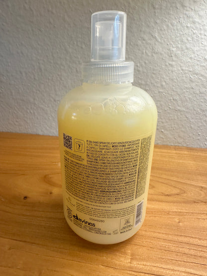 Davines ESSENTIAL HAIRCARE
DEDE Hair Mist
Lightweight Leave-in Conditioner