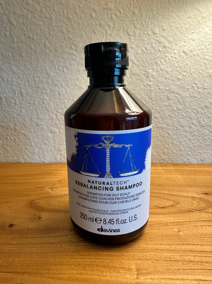Davines NATURALTECH
REBALANCING Shampoo
Oil rebalancing shampoo