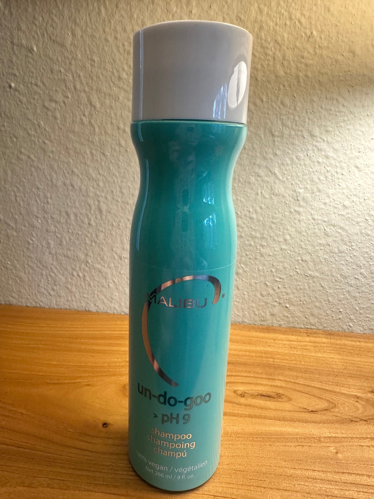 Malibu UN-DO-GOO® SHAMPOO
Clarifying Shampoo for Removing Stubborn Product Buildup