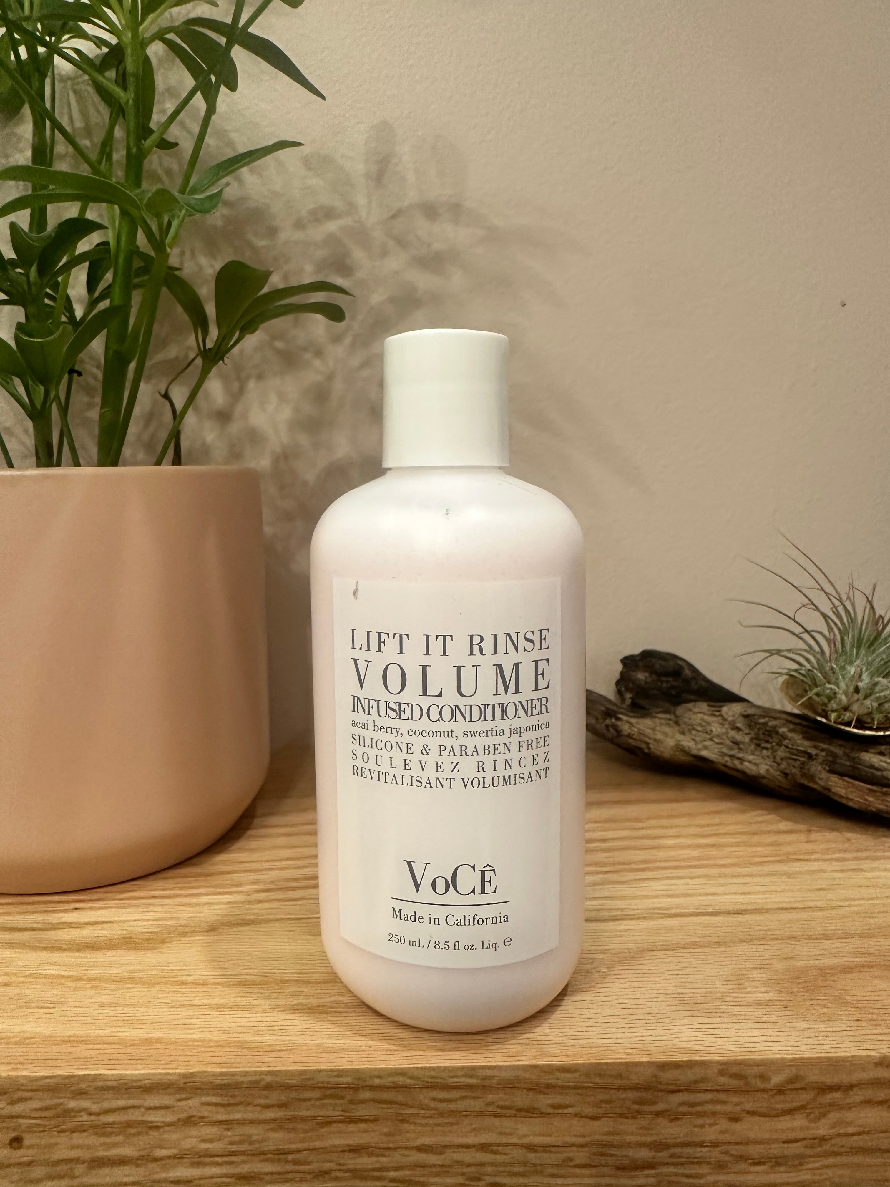 VoCÊ Natural Volume Conditioner for Fine to Medium Hair | Anti-Frizz, Shine Enhancing, Non-Toxic, Cruelty-Free, Vegan with Olive Fruit Oil, Swertia Japonica, Acai Berry, and Coconut (8.5 oz | 250 ml)