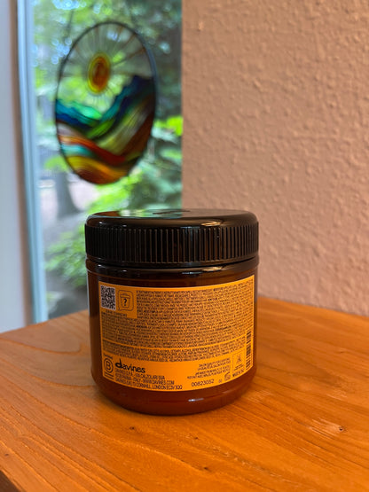 Davines NATURALTECH
NOURISHING Hair Building Pak
Restructuring mask for dry and damaged hair