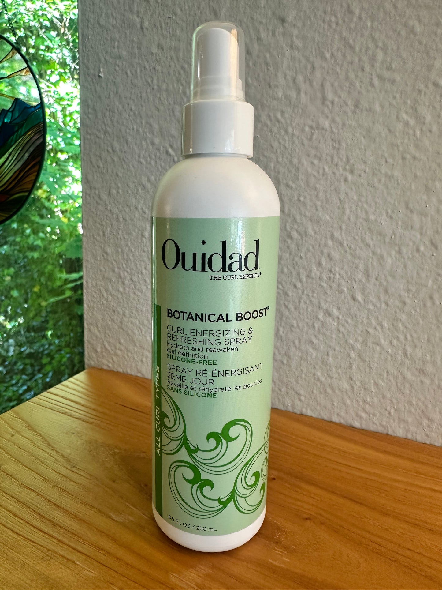 Ouidad Botanical Boost
Curl Energizing & Refreshing Spray